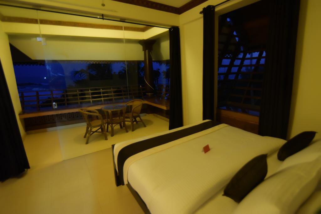Kovalam Beach Hotel Εξωτερικό φωτογραφία