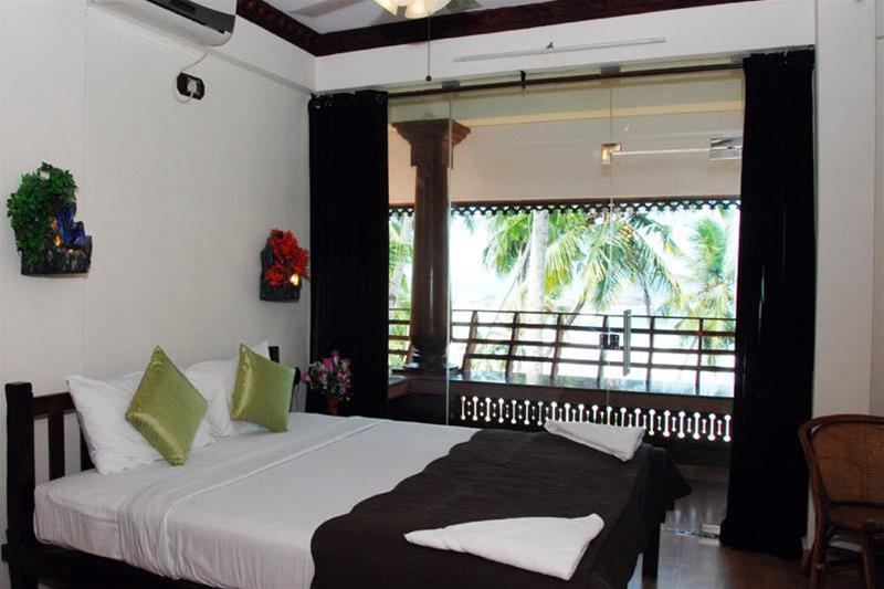 Kovalam Beach Hotel Εξωτερικό φωτογραφία