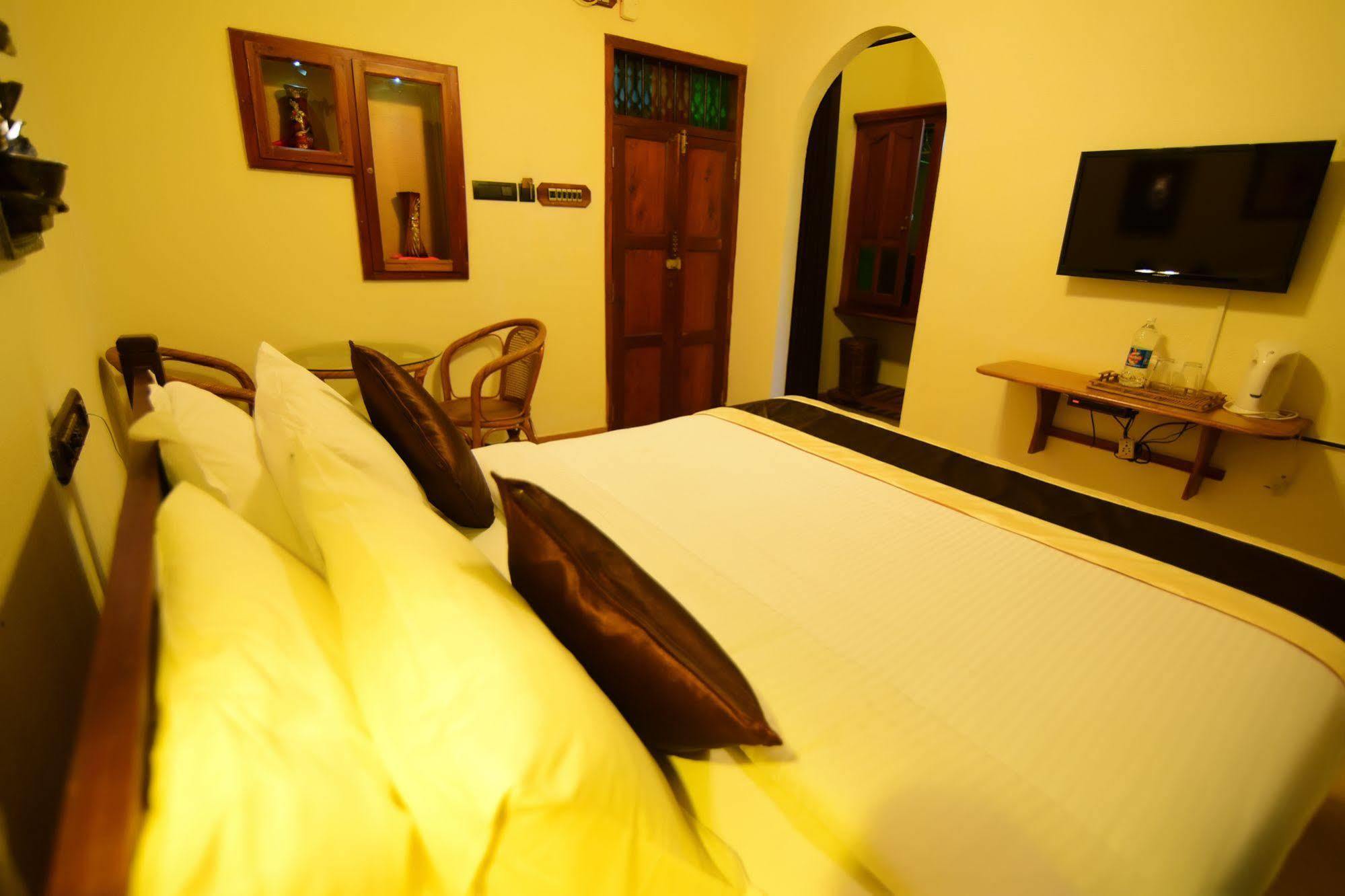 Kovalam Beach Hotel Εξωτερικό φωτογραφία